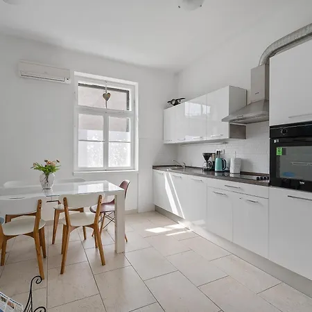 Marjan Retreat Apartment *