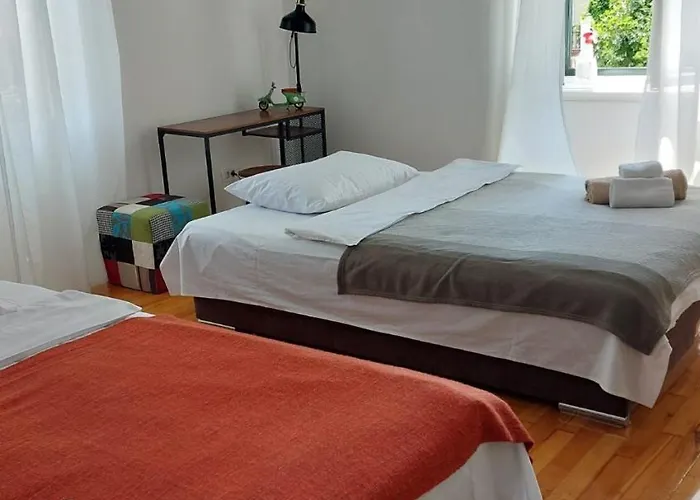 Marjan Retreat